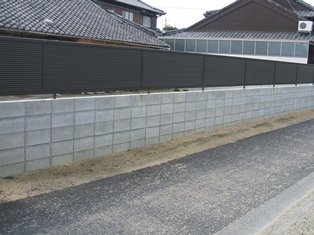 �l�l�Z��E�O�\�H���A�u���b�N�ς݁A�ډB���A���~�t�F���X�H��