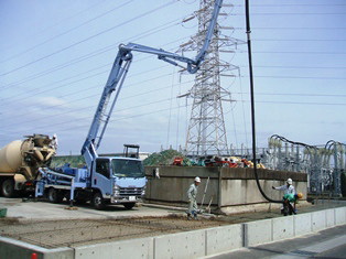 ��Ɨl�R���N���[�g�y�ԍH���A���R���N���[�g�|���v�ԑŐ݁A�S�؁A�����d�グ�H��